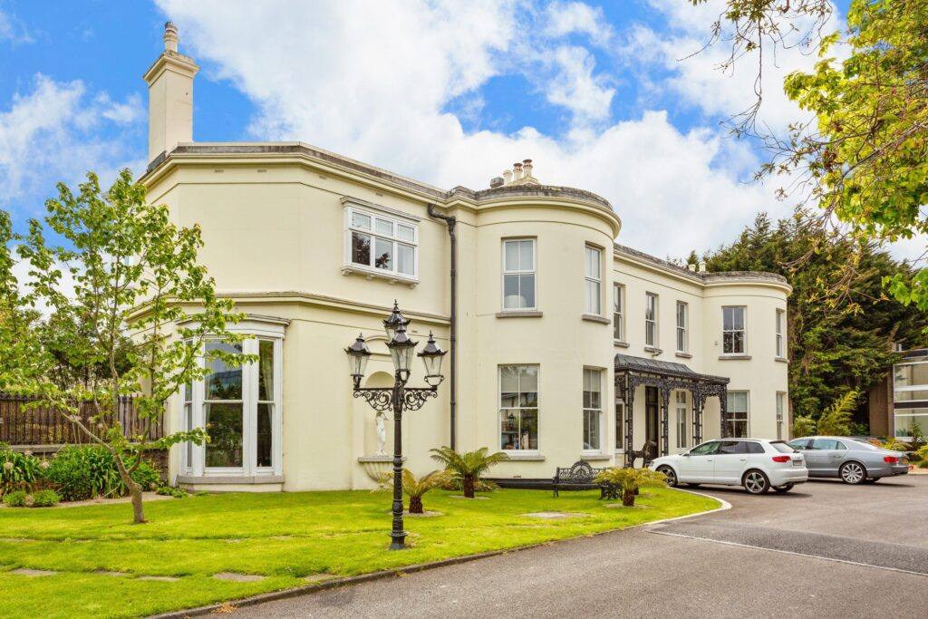 Apartment 2 The Main House, Simmonscourt Castle, Simmonscourt Road, Ballsbridge, Dublin 4