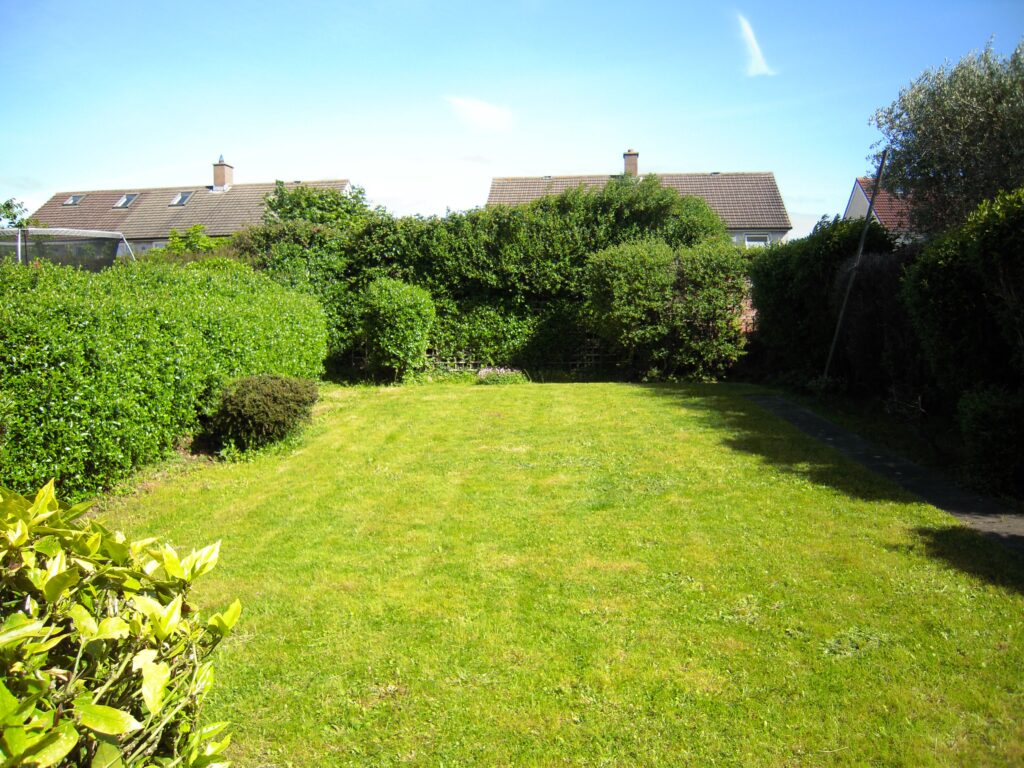 158 Meadow Grove, Dundrum, Dublin 16, D16 WD50 O'Mahony Auctioneers