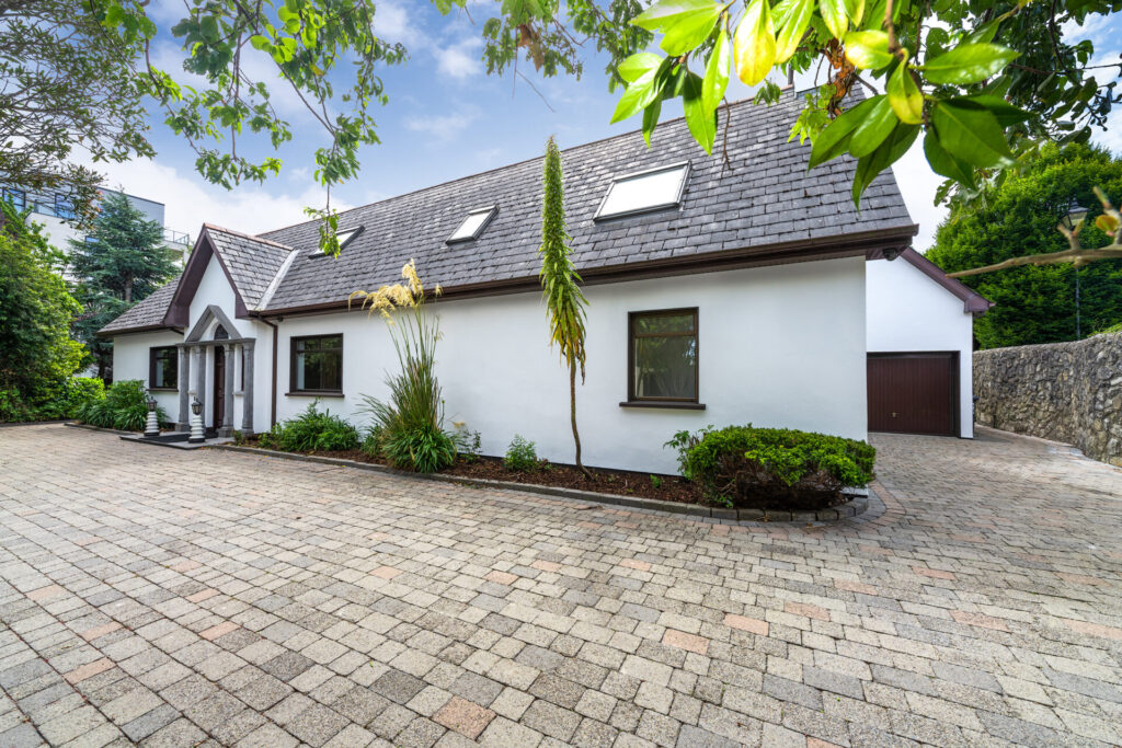 Muphystown House, Kilgobbin Road, Sandyford, Dublin 18, D18 A2P1 Muphystown House, Kilgobbin Road, Sandyford, Dublin 18, D18 A2P1