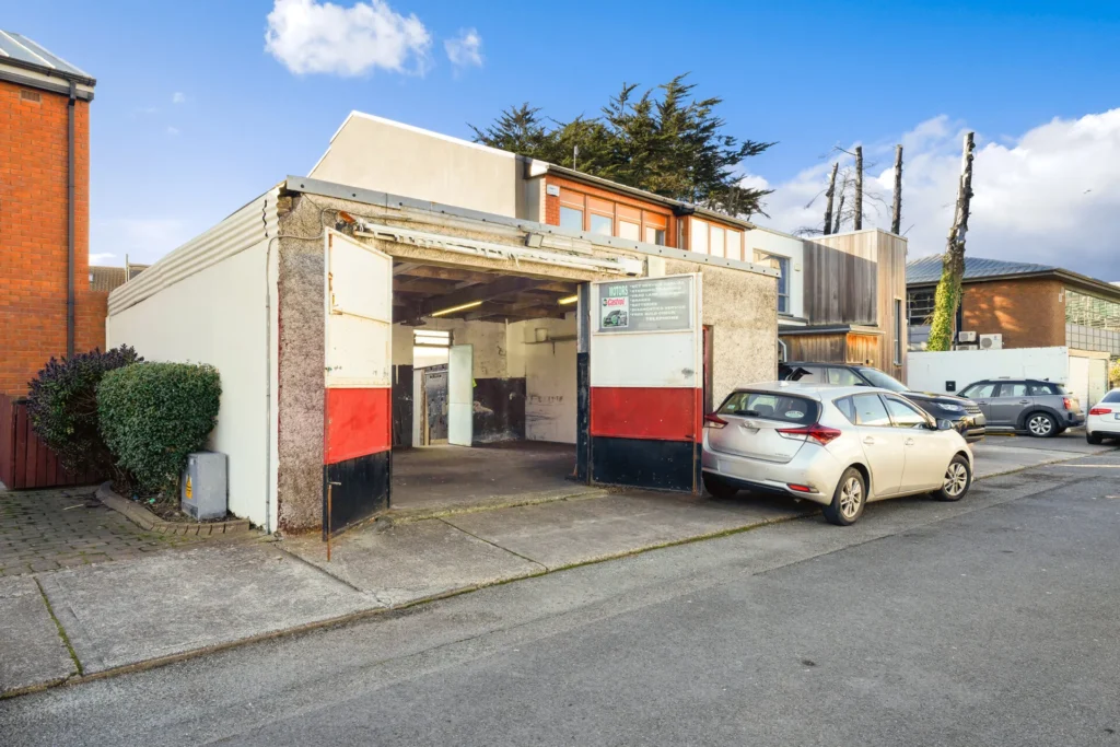 Garage / Site to Rear of 4 Arbourfield Terrace, Dundrum Road, Dublin 14, D14 W4C6