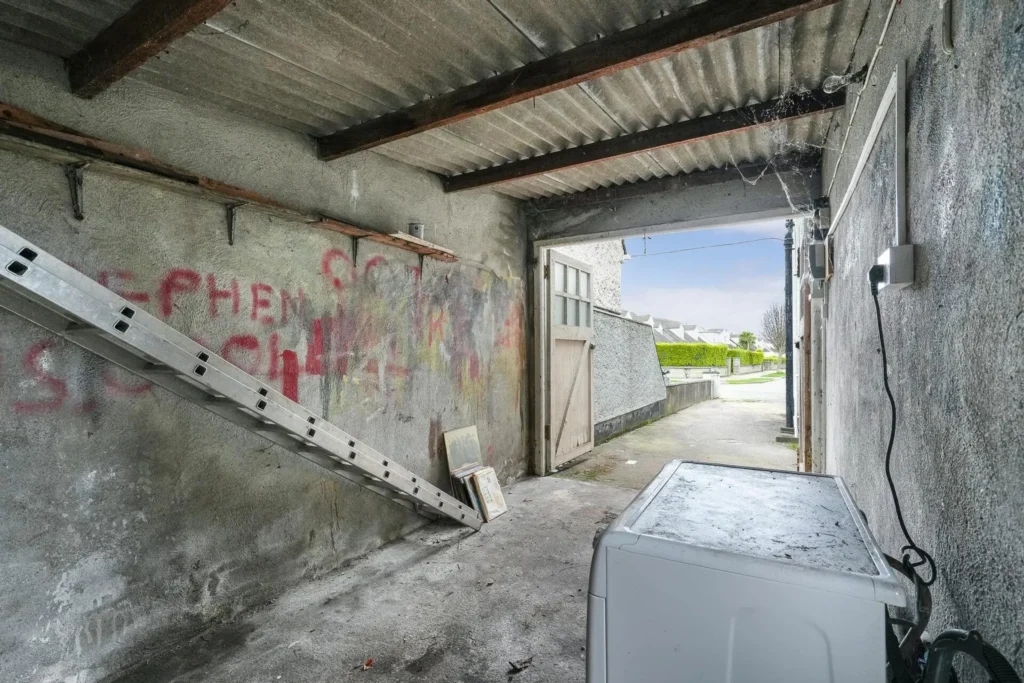 16 Hazel Avenue, Kilmacud, Co Dublin, A94 X3W5 16 Hazel Avenue, Kilmacud, Co Dublin, A94 X3W5