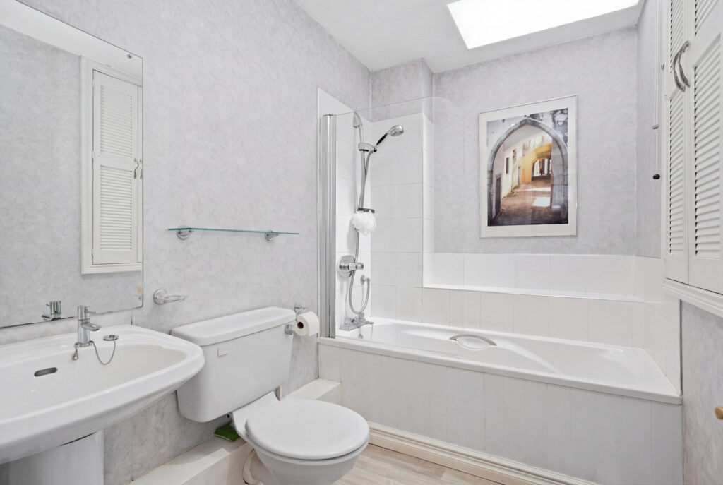 219 Woodfield, Scholarstown Road, Dublin 16, D16 E2T1 219 Woodfield, Scholarstown Road, Dublin 16, D16 E2T1